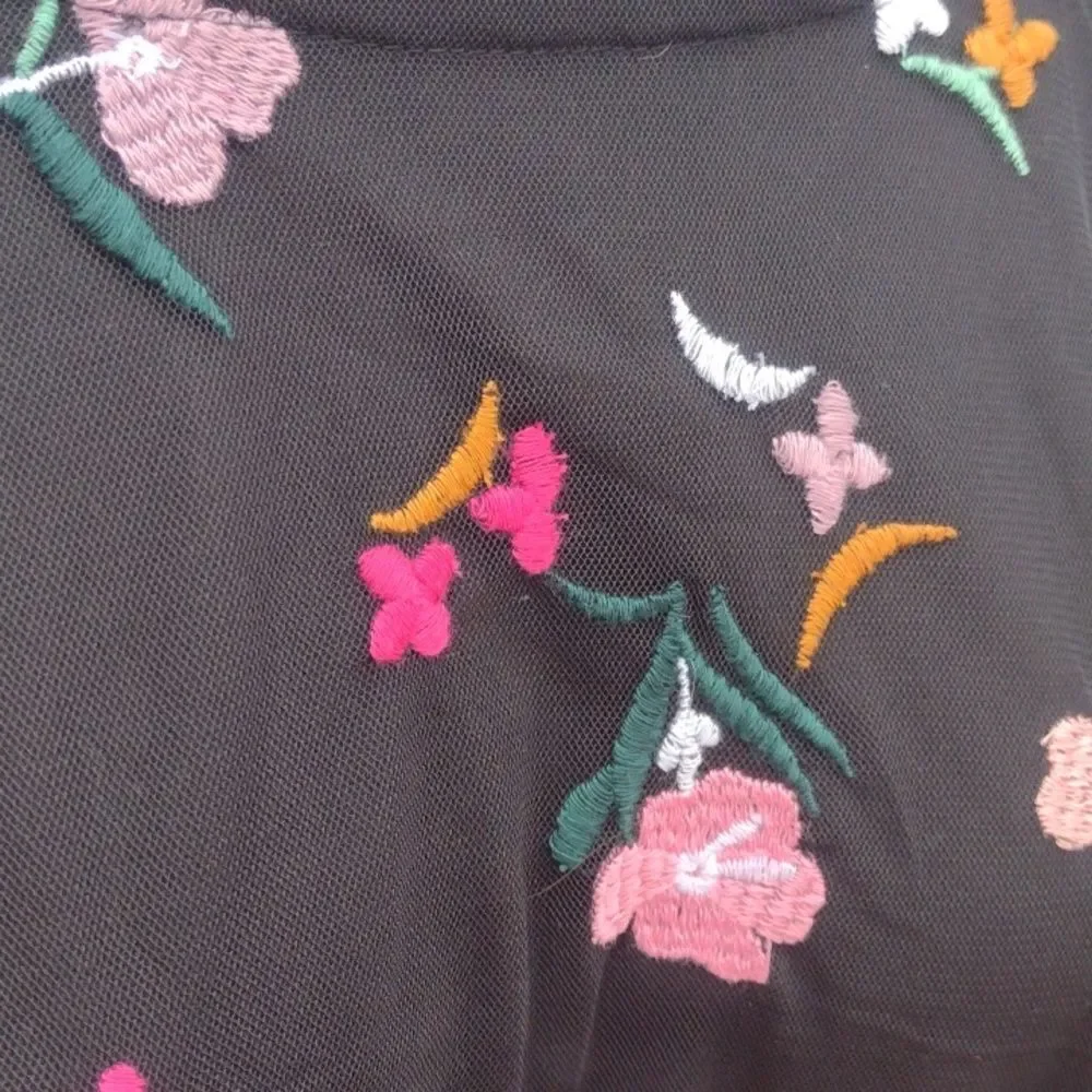 Du Jour Long Sleeve Black Blouse with Embroidered Floral Pattern Size 2XL - Picture 6 of 14